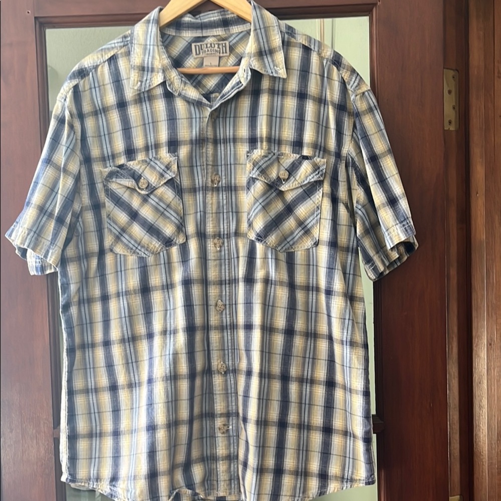 Lightweight Duluth Trading Co Blue Plaid Men's Shirt - in excellent condition